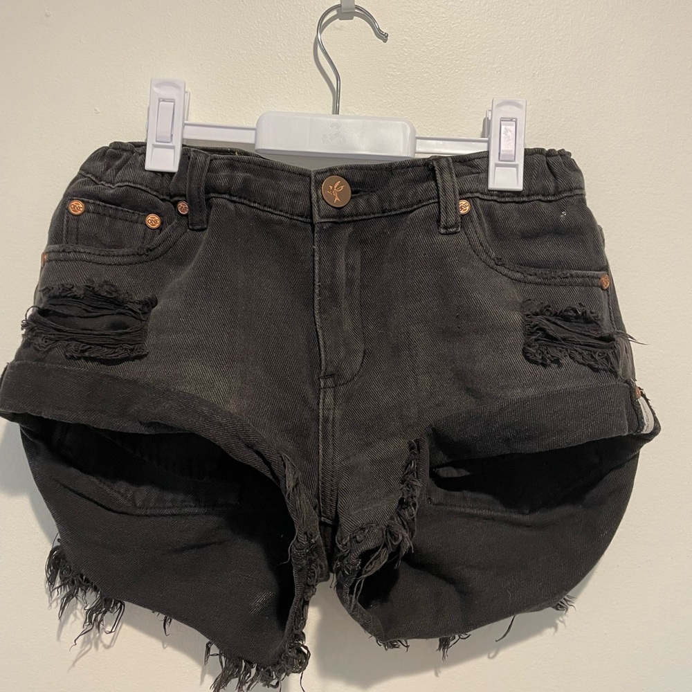 black distressed one teaspoon shorts